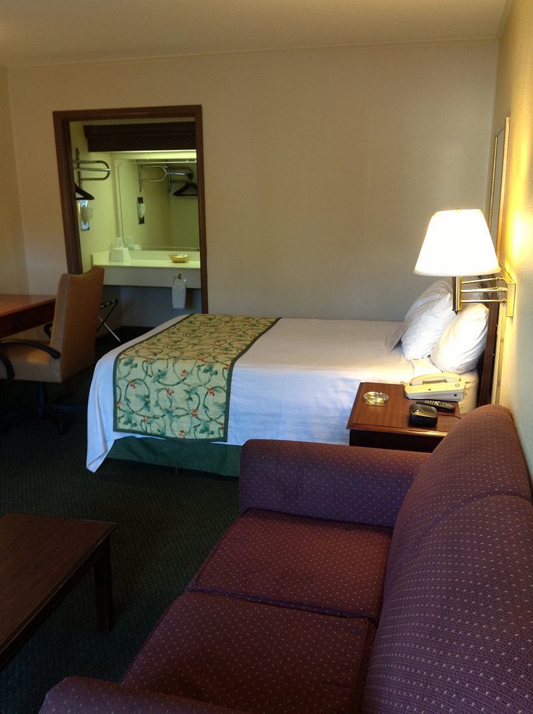 Astoria Hotel Danville North Eksteriør billede